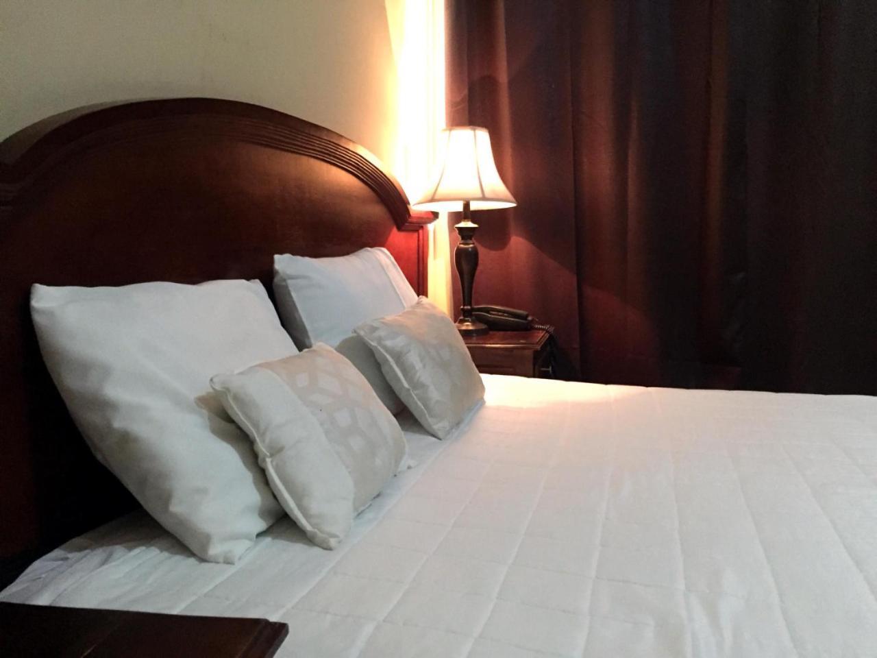 Hotel Plaza Floresta San Miguel Bagian luar foto